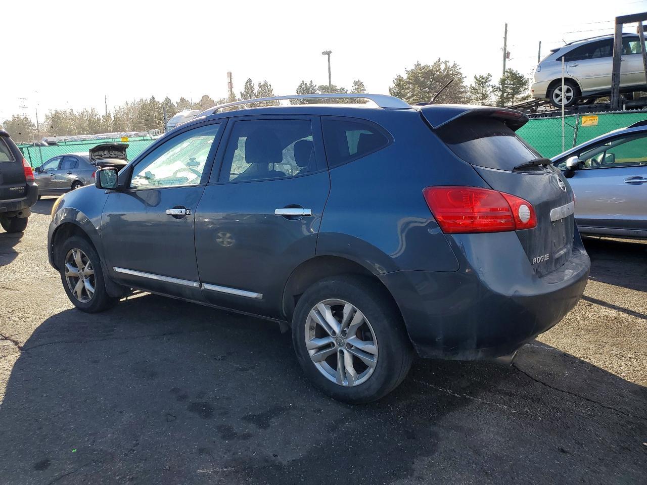 2012 Nissan Rogue s