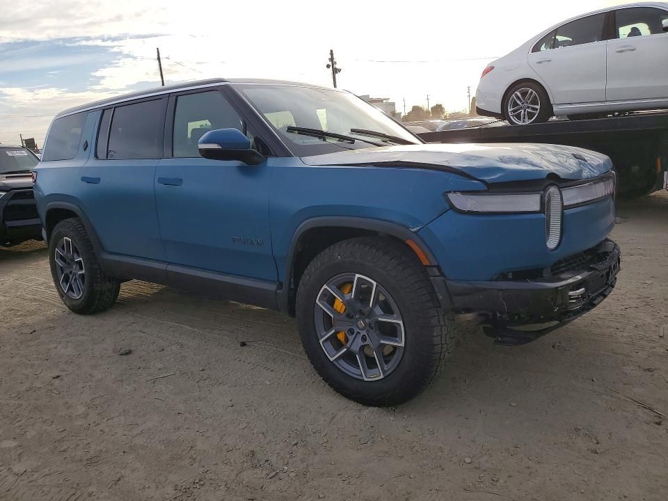 2023 Rivian R1S Adventure