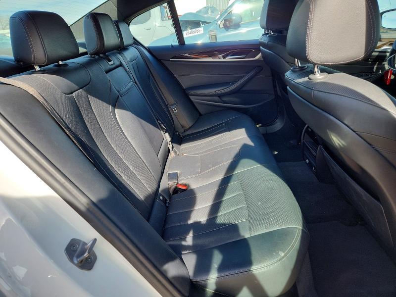 2021 BMW 530 i