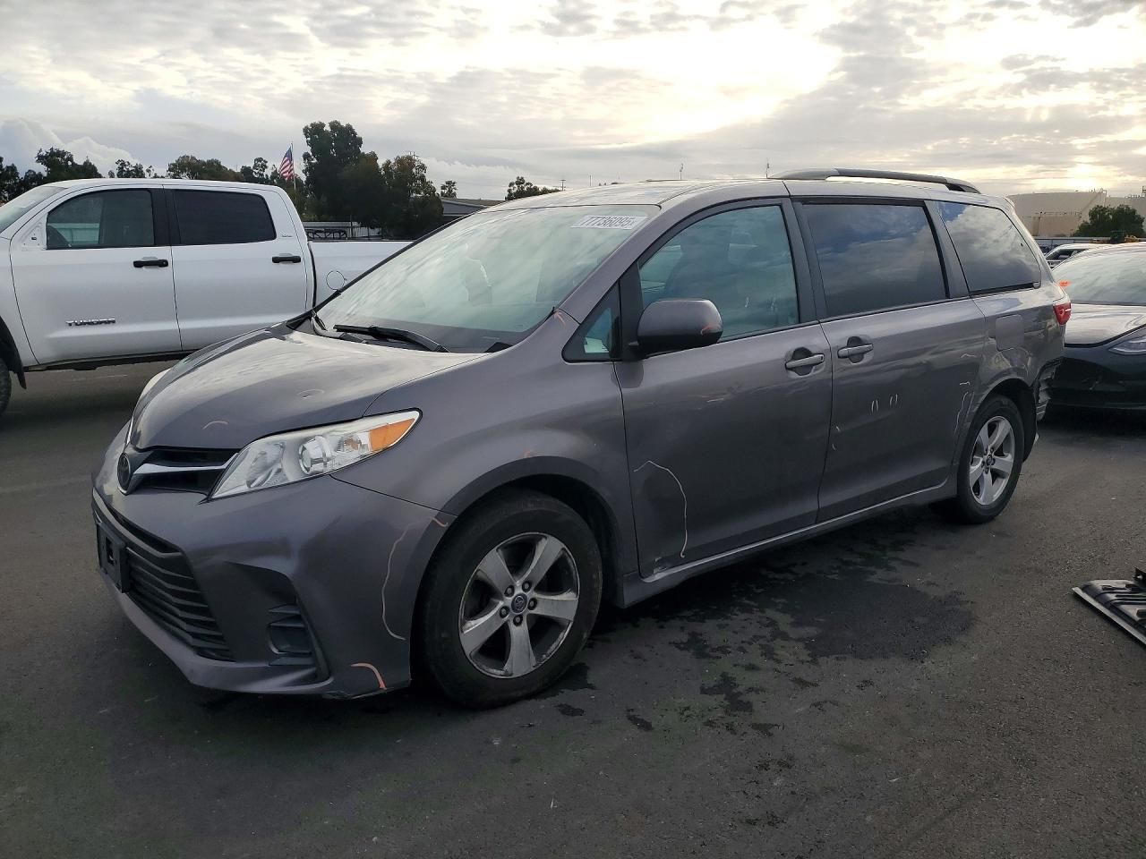 2018 Toyota Sienna le
