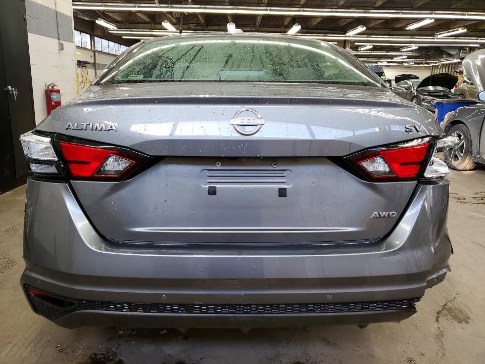 2024 Nissan Altima sv