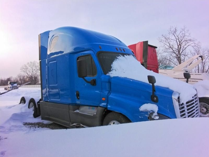 2018 Freightliner Cascadia-Semi Truck