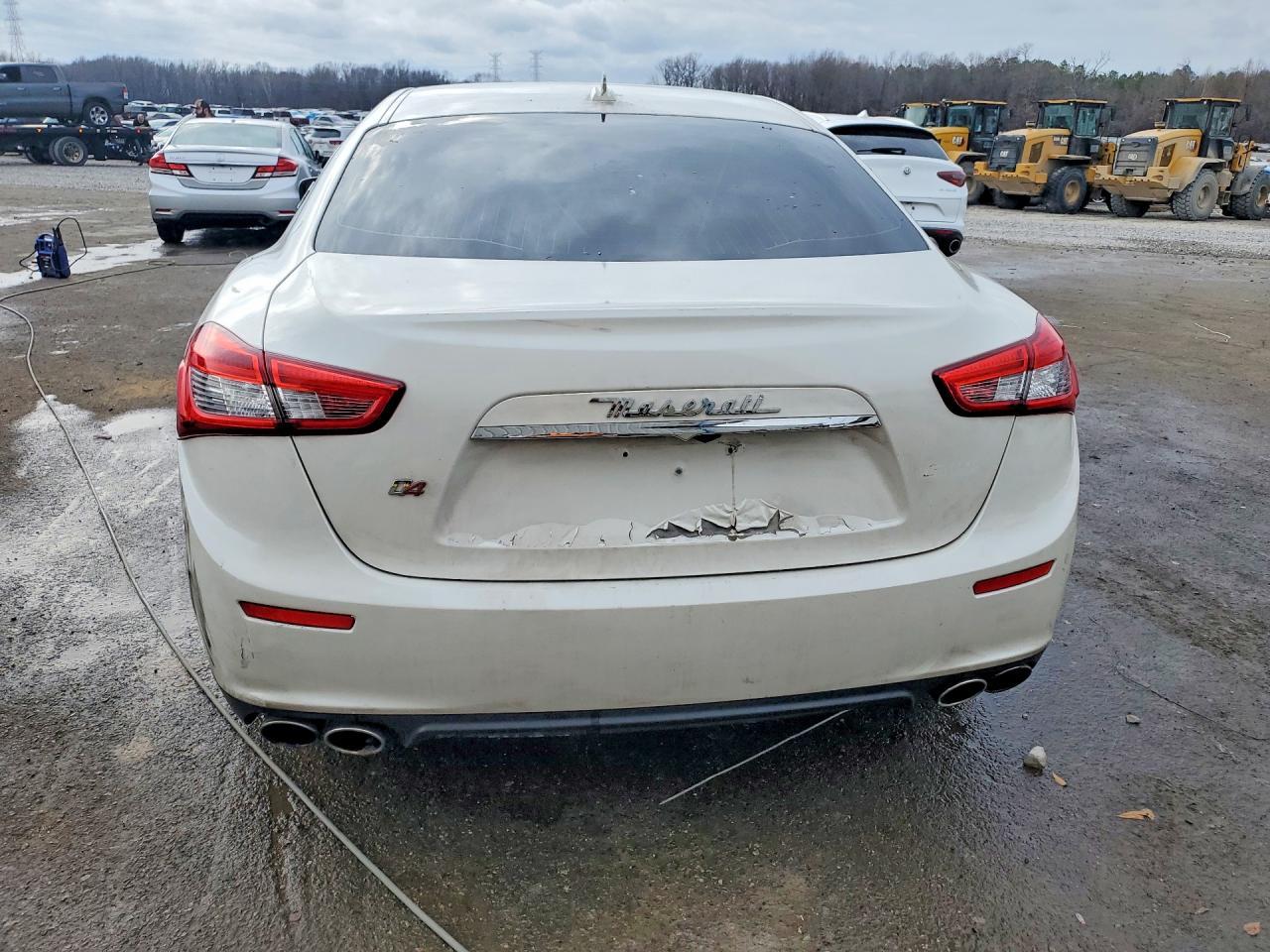 2016 Maserati Ghibli s