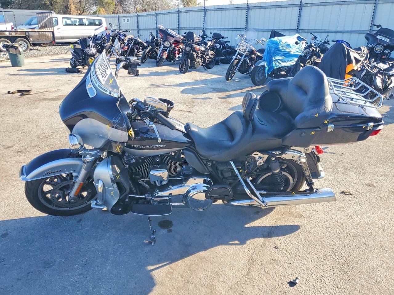2019 Harley-Davidson Flhtk