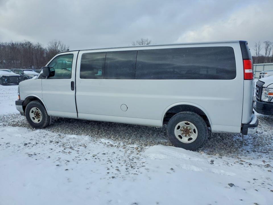 2019 Chevrolet Express G3500 LT