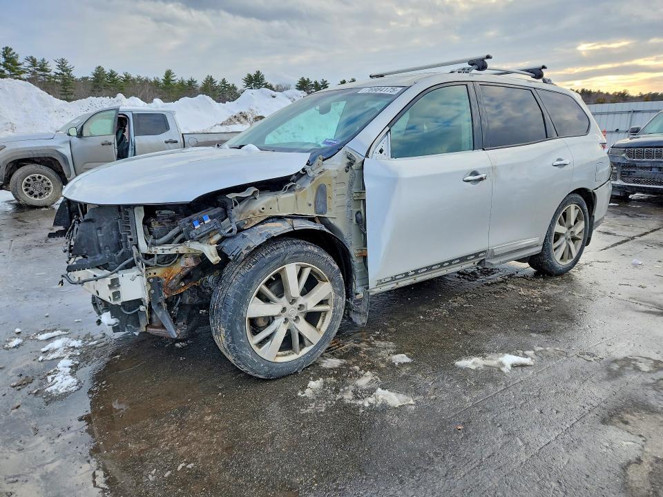 2016 Nissan Pathfinder s