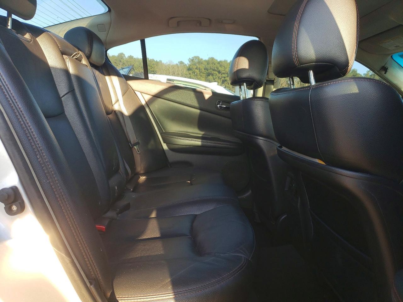 2013 Nissan Maxima s