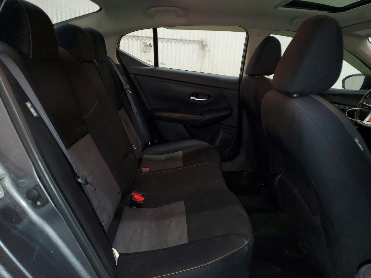 2022 Nissan Sentra sr