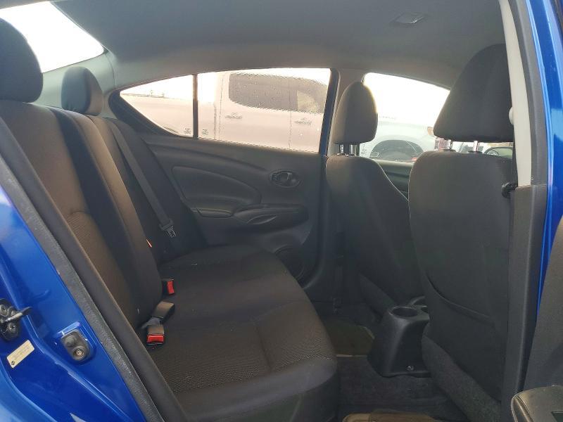 2012 Nissan Versa s