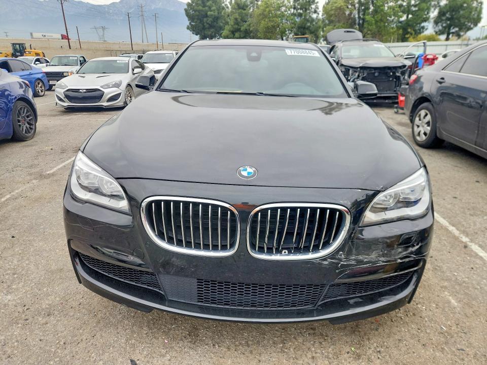 2015 BMW 750 i