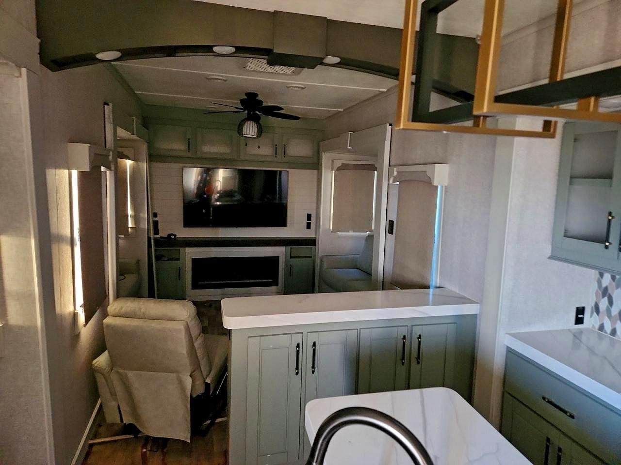 2025 Keystone Redwood Camper