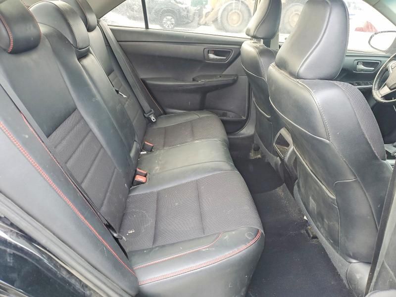 2016 Toyota Camry le