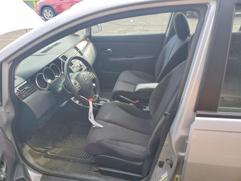 2011 Nissan Versa s