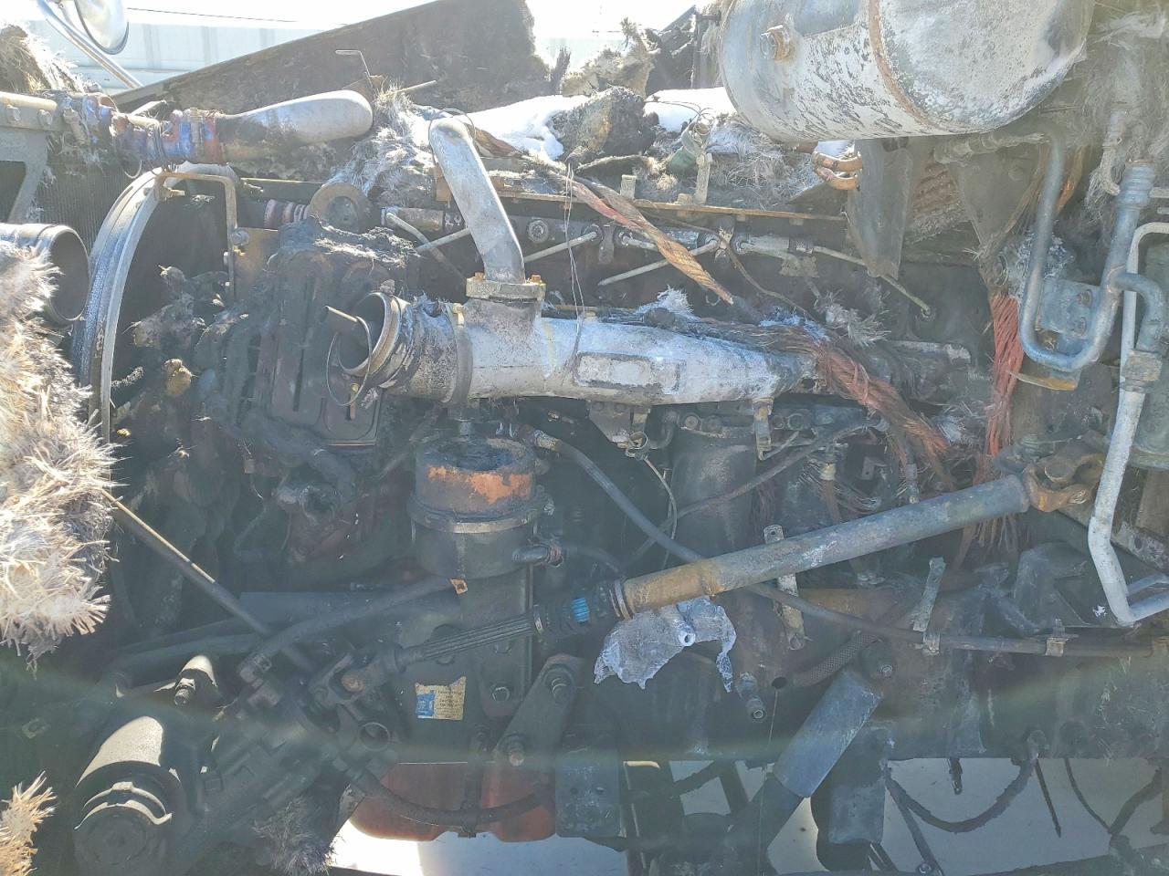 2013 Peterbilt 587 Semi Truck