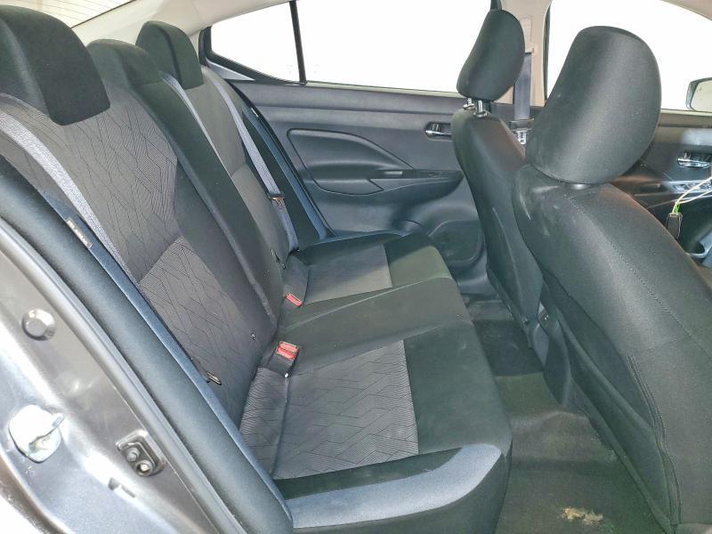 2024 Nissan Versa sv