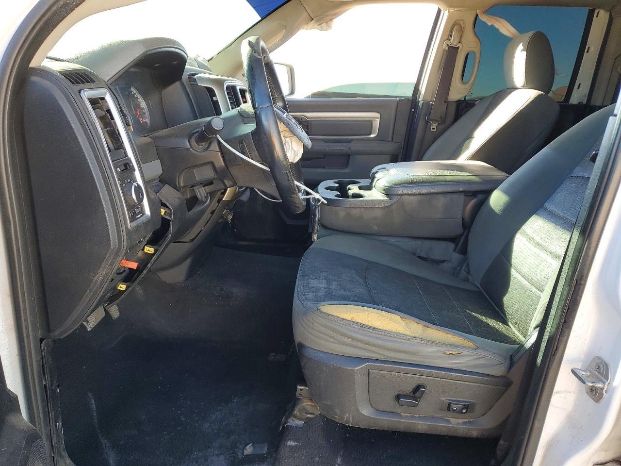 2015 Dodge Ram 1500 slt