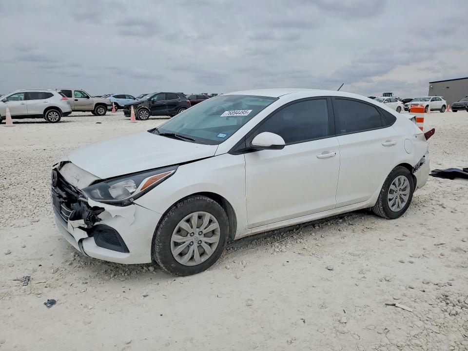 2022 Hyundai Accent se