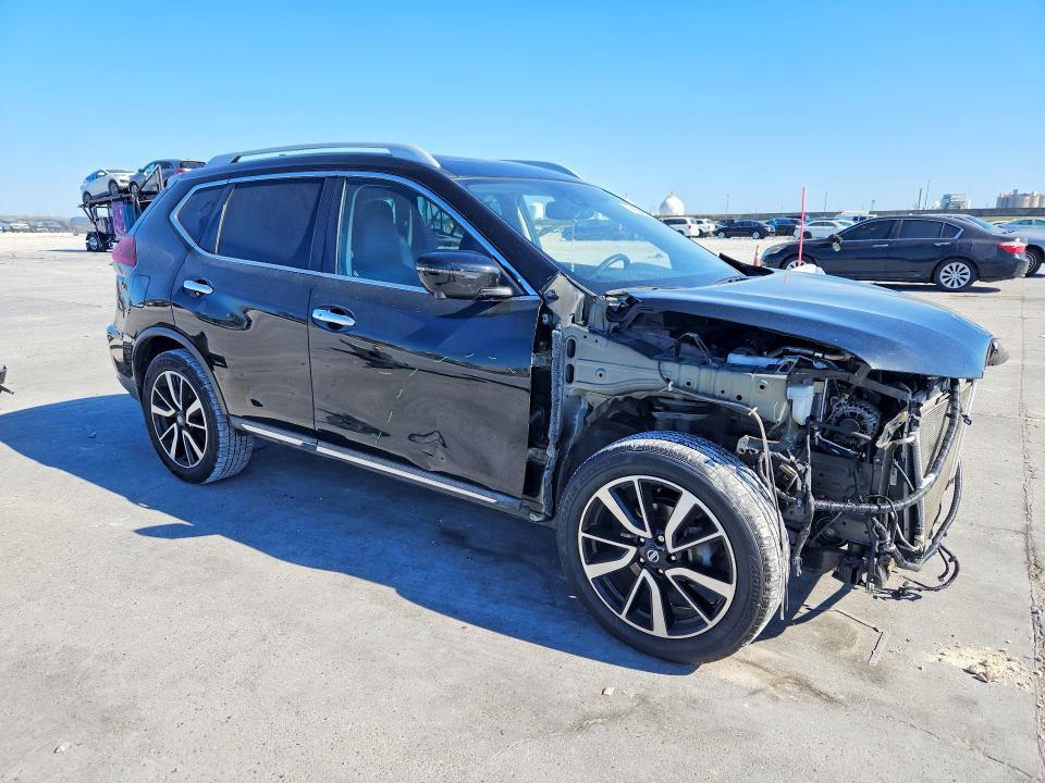 2020 Nissan Rogue s