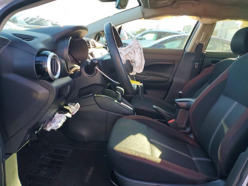 2023 Nissan Versa sr