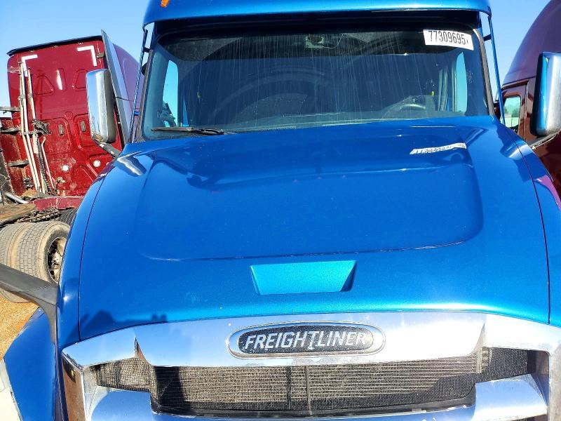 2021 Freightliner Cascadia 126 Semi Truck