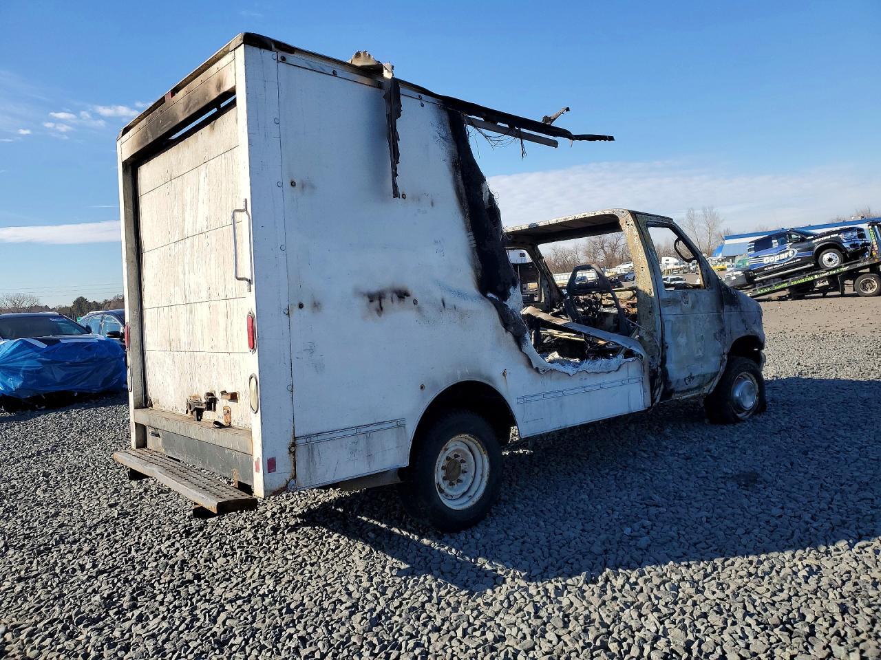 2005 Ford E350 BOX Truck