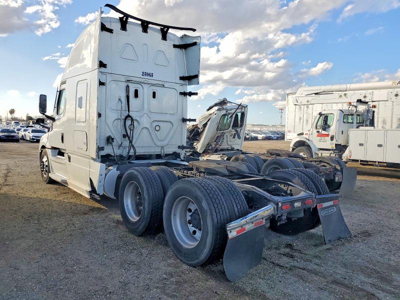 2022 Freigliner 2022 Freightliner Cascadia 126 Semi Truck