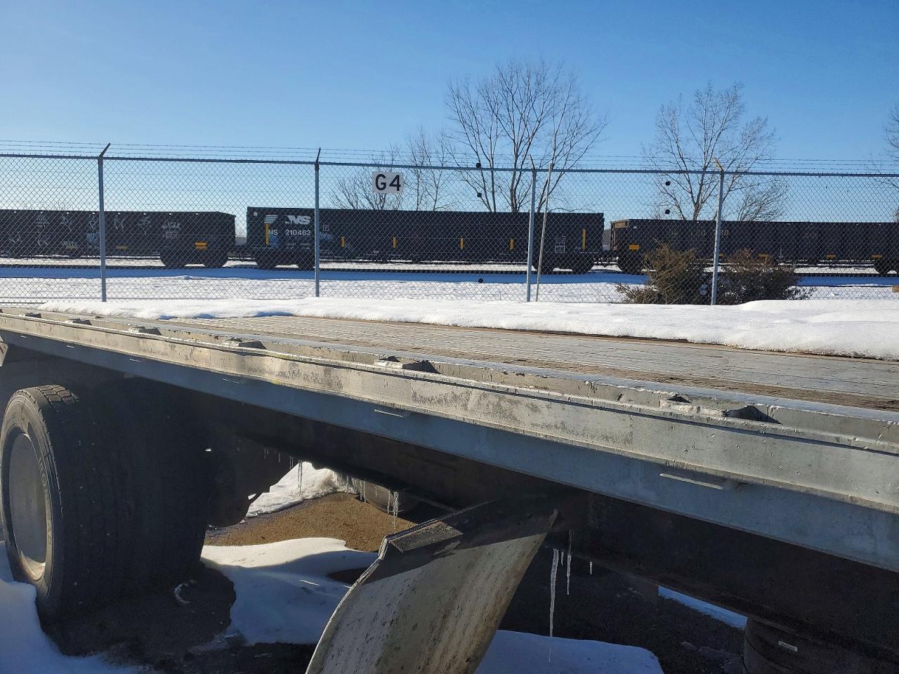 2000 Transcraft Flatbed Trailer