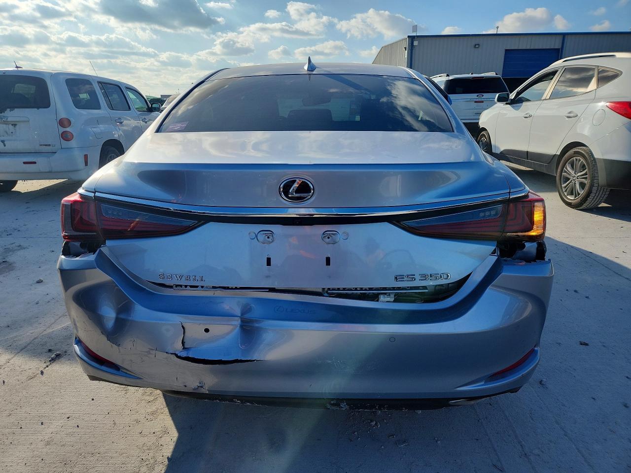 2022 Lexus Es 350 Base