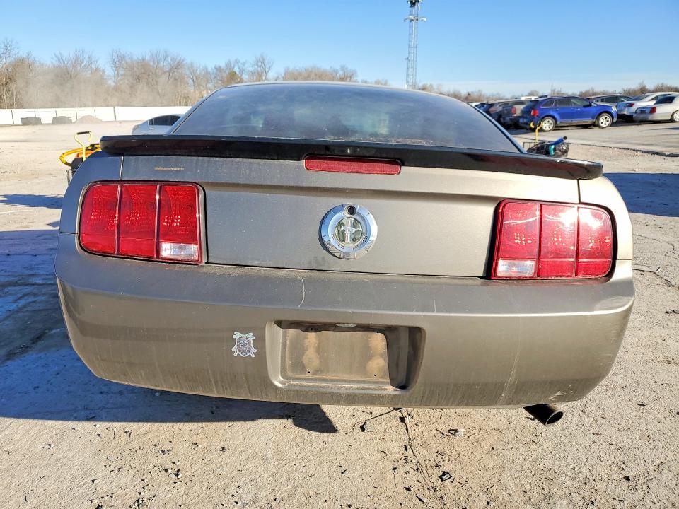 2005 Ford Mustang