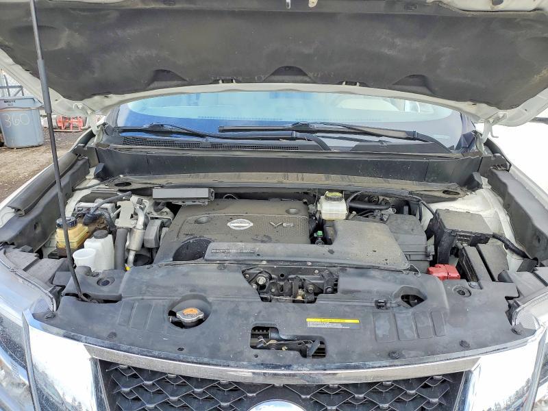 2015 Nissan Pathfinder s