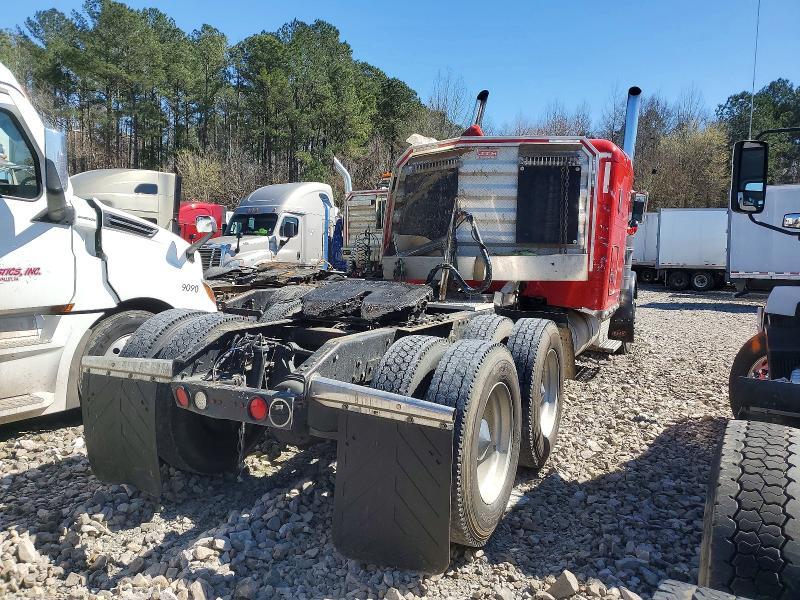 2000 Peterbilt 379-Semi Truck