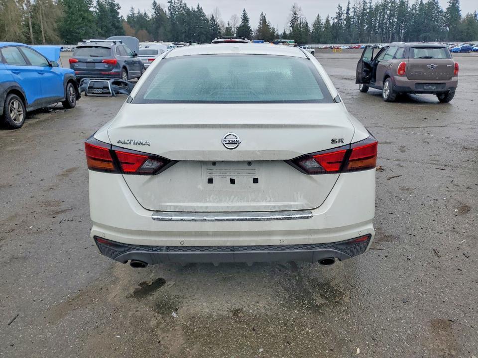 2022 Nissan Altima 2.5 sr