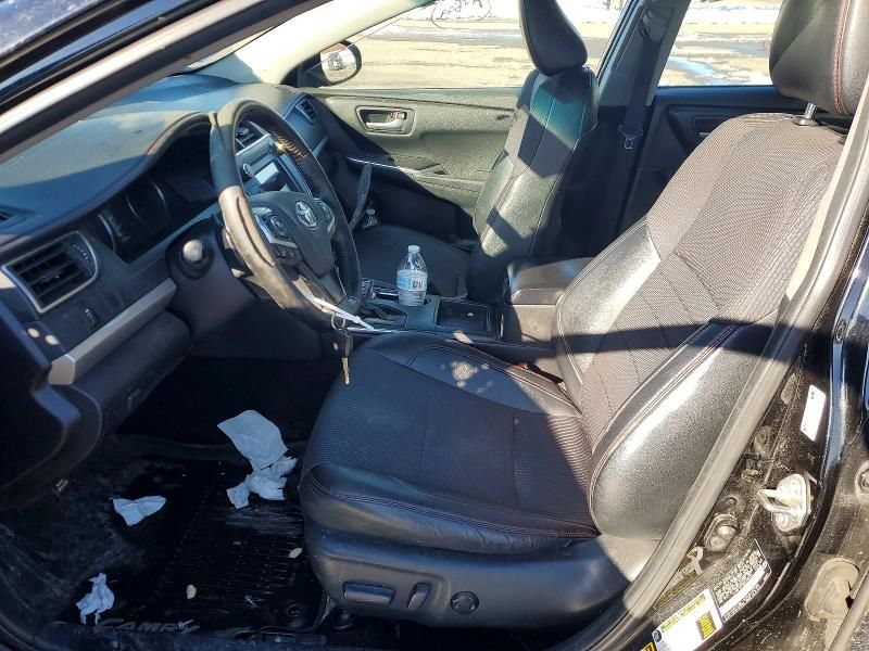 2016 Toyota Camry le