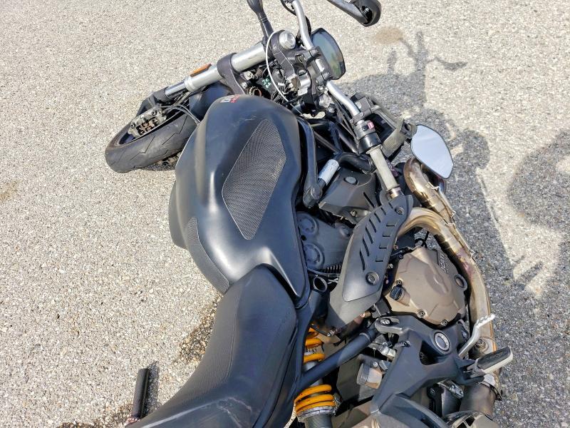 2015 Ducati Monster 821