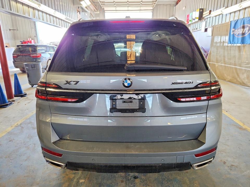 2025 BMW X7 Xdrive40i