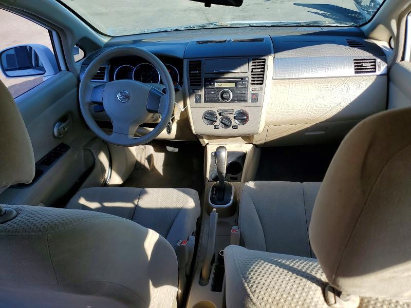 2011 Nissan Versa 1.8 s