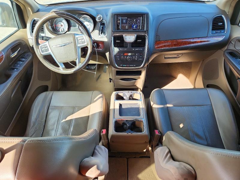 2012 Chrysler Town & Country Touring