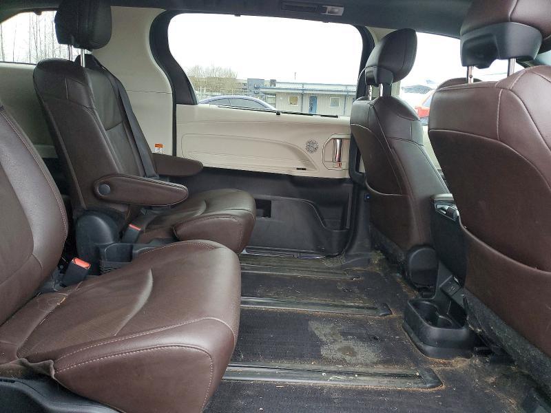 2023 Toyota Sienna Limited