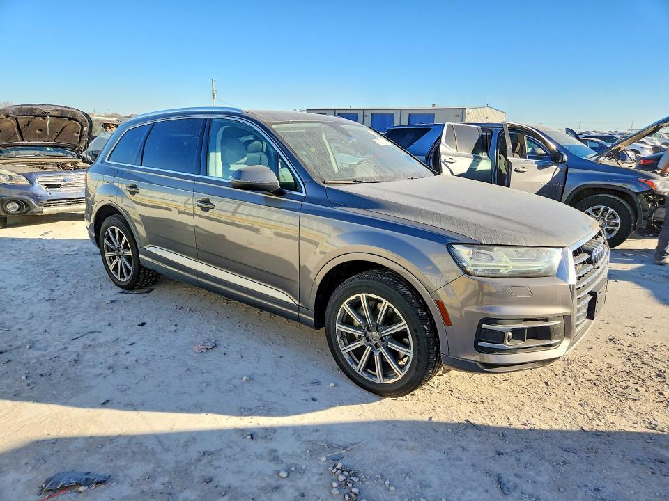 2017 Audi Q7 Premium Plus