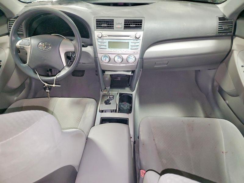 2009 Toyota Camry le