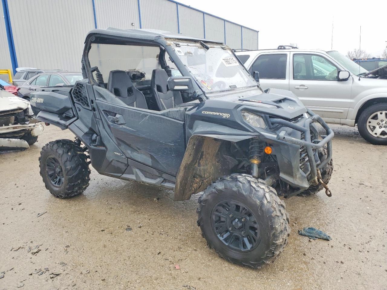 2021 Can-Am Commander Utility Vehicle