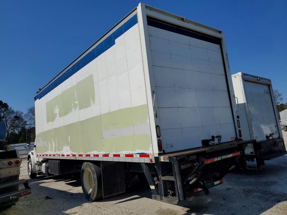 2016 Freightliner Business Class M2 BOX Truck