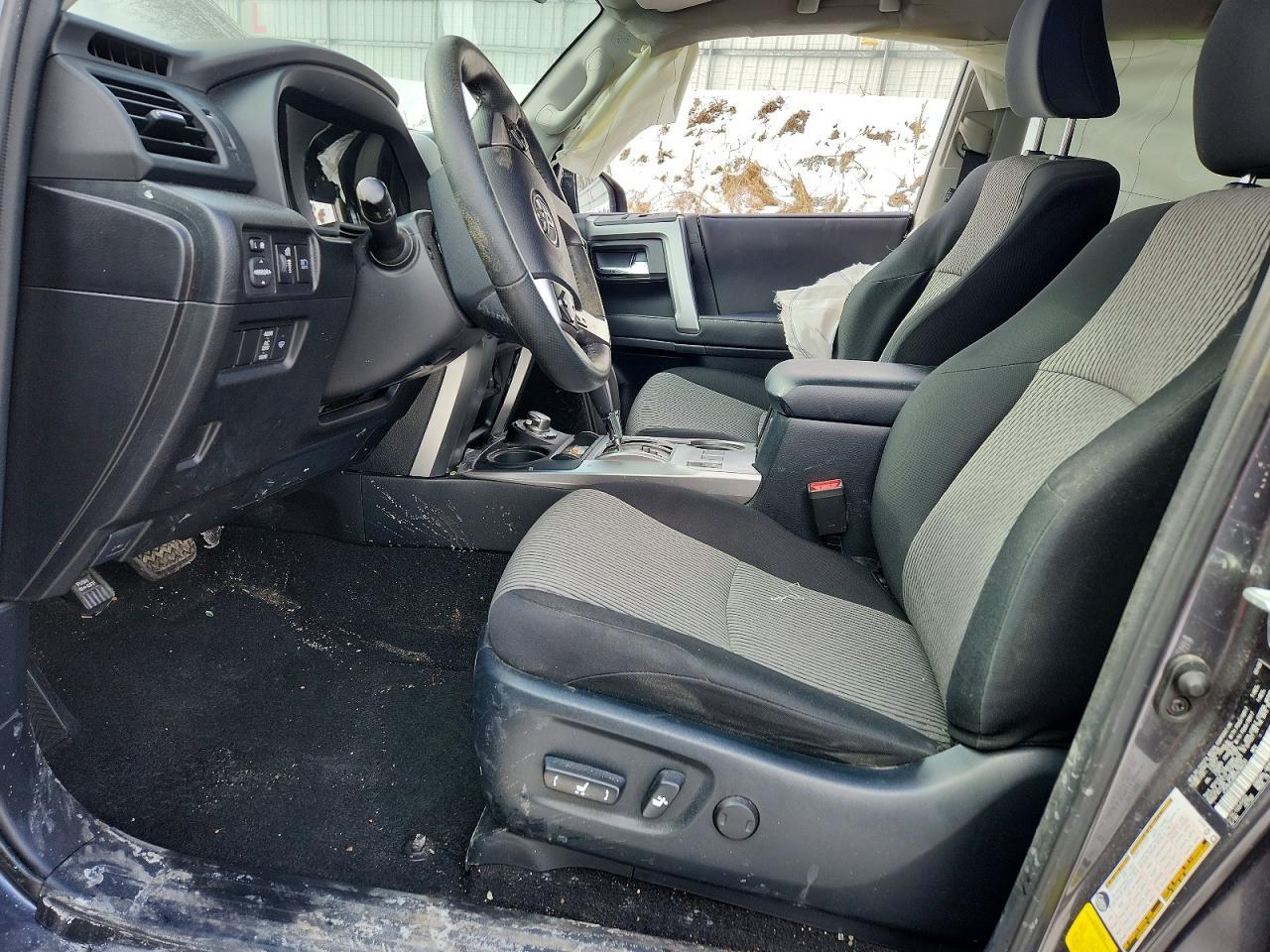 2023 Toyota 4runner se