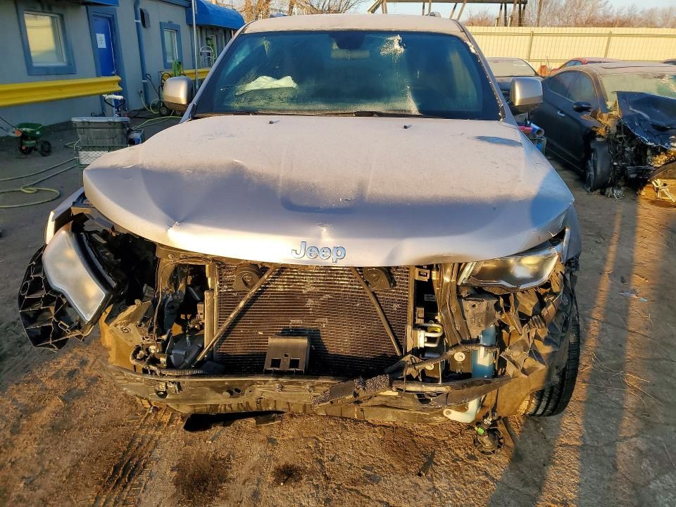 2020 Jeep Grand Cherokee Laredo