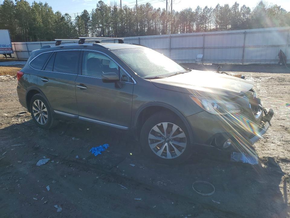 2017 Subaru Outback Touring