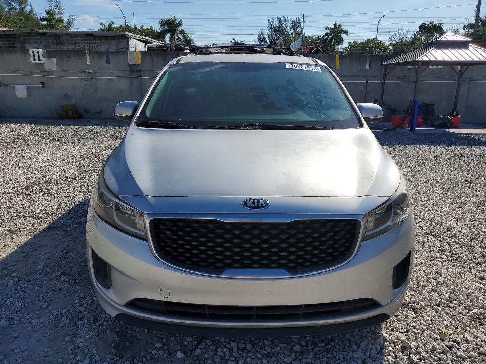 2016 KIA Sedona lx