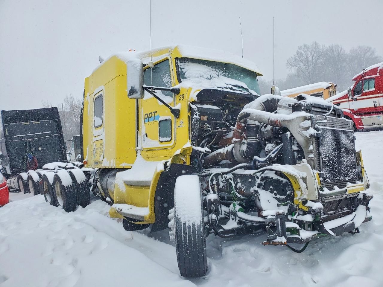 2009 Kenworth T660 Semi Truck