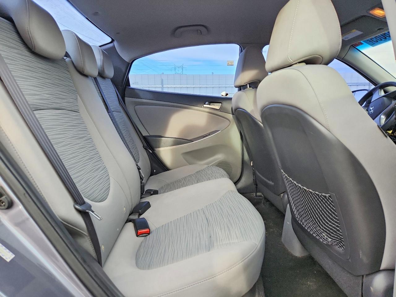 2015 Hyundai Accent gls