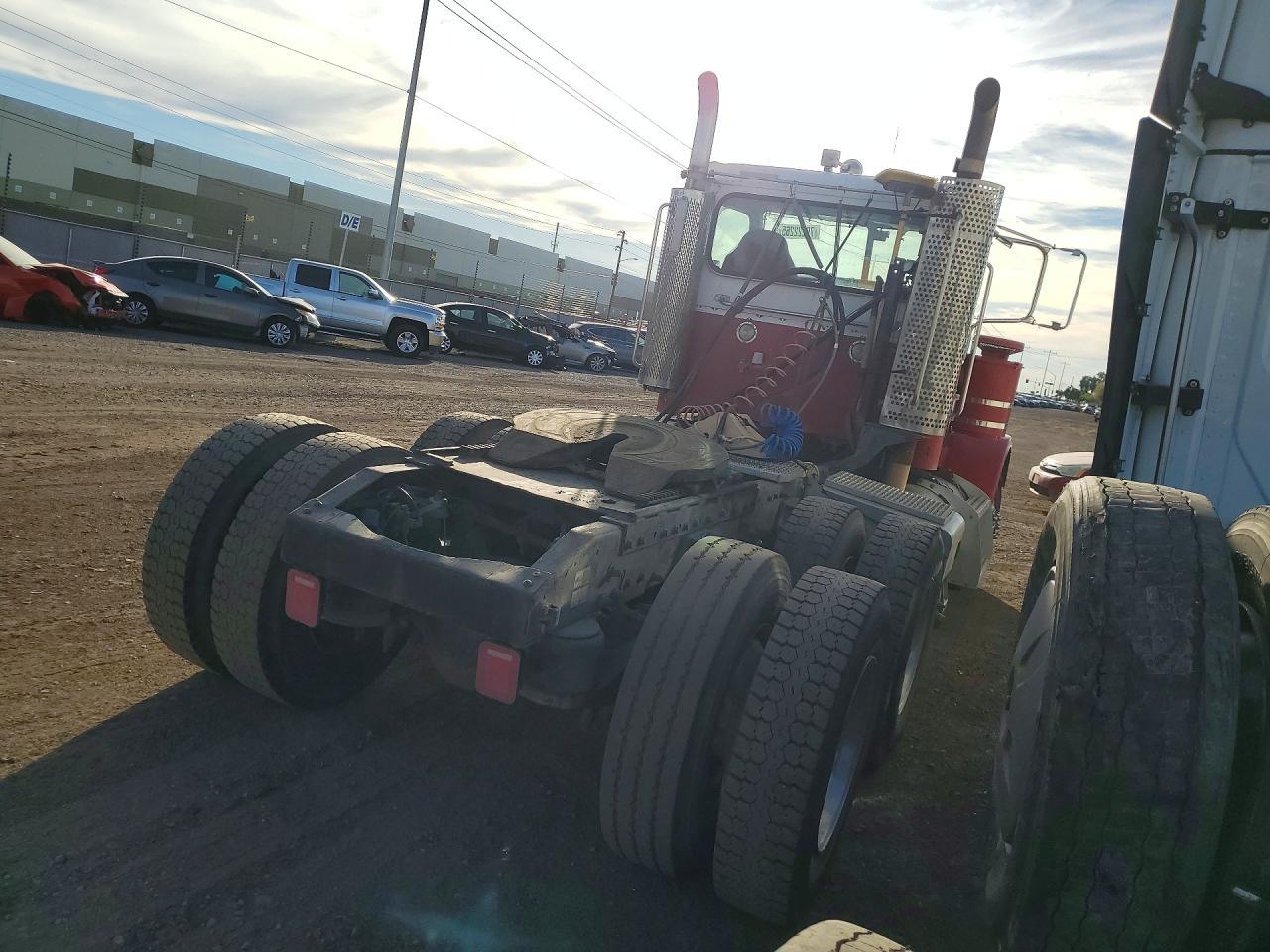 2005 Peterbilt 378