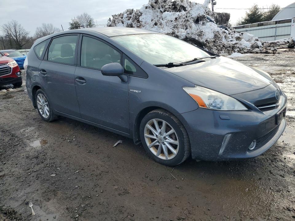 2013 Toyota Prius v
